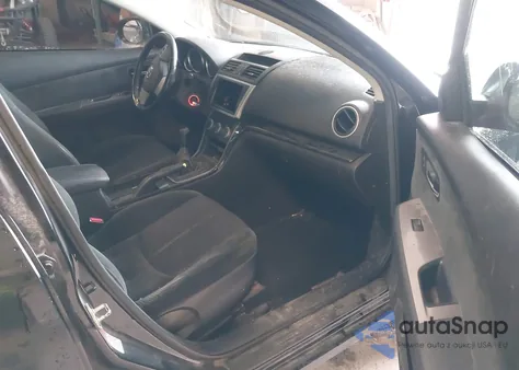 2010 Mazda Mazda6 I Touring z USA, uszkodzony, nr VIN 1YVHZ8CA5A5M00212